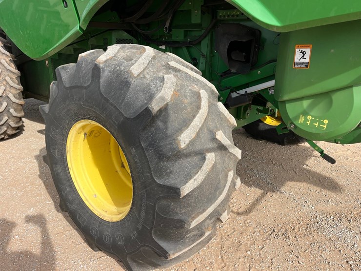 2013-john-deere-s670-image-24