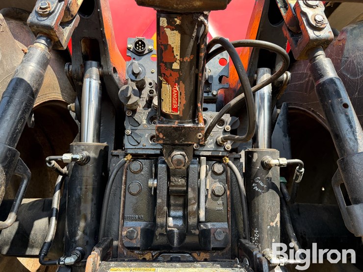 2009-case-ih-magnum-275-image-11