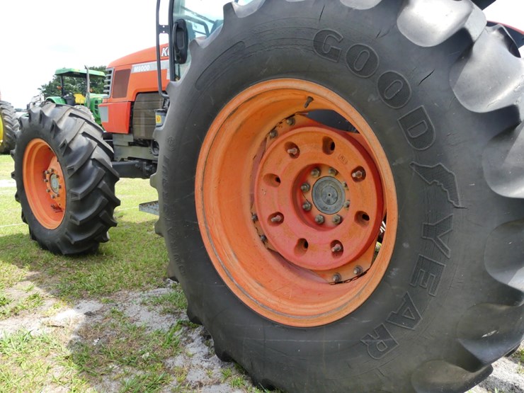 2004-kubota-m9000-image-7