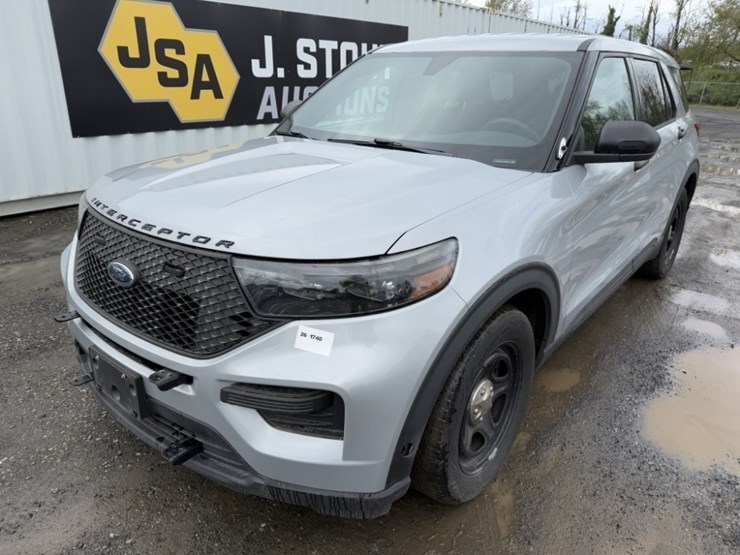 2020-ford-explorer-image-1