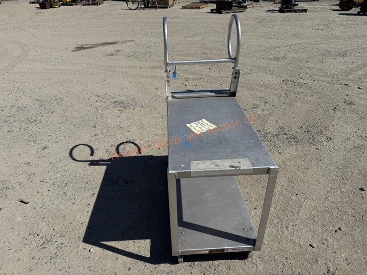 rol-away-warehouse-stock-picker-cart-image-10