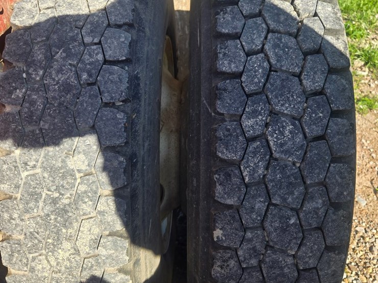 1987-peterbilt-379-image-85