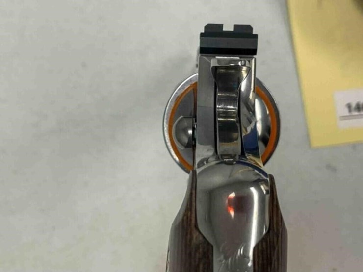 colt-revolver-image-9