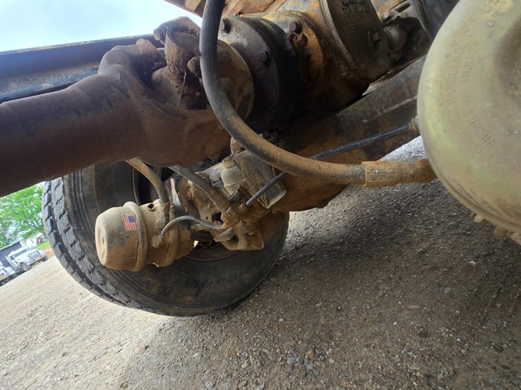 2001-mack-rd688s-image-90