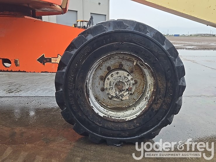 2008-jlg-400s-image-10