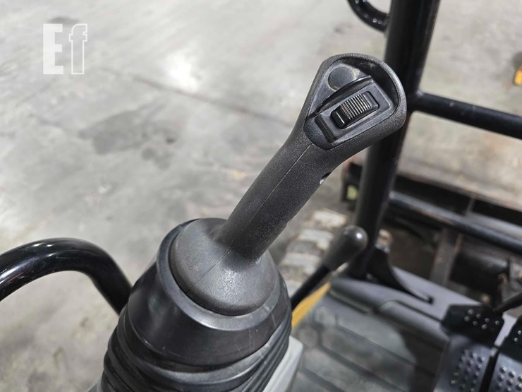 2020-caterpillar-305e2-cr-image-17