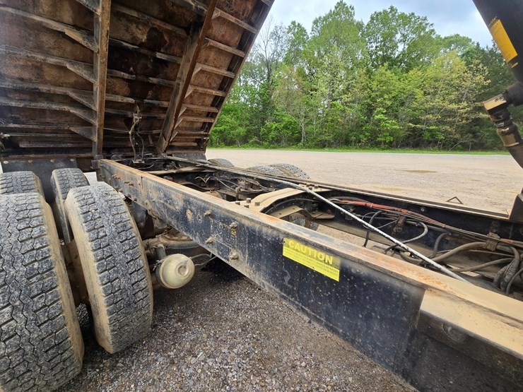 1996-mack-rd690s-image-91