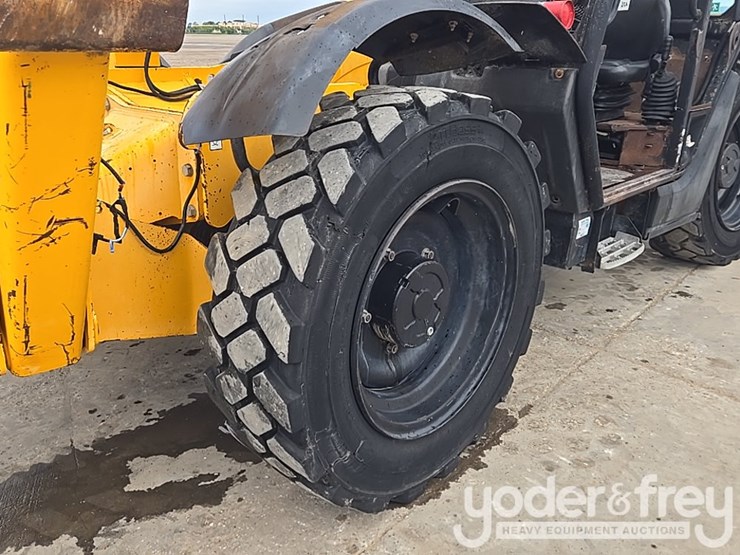 2017-jcb-510-56-image-12