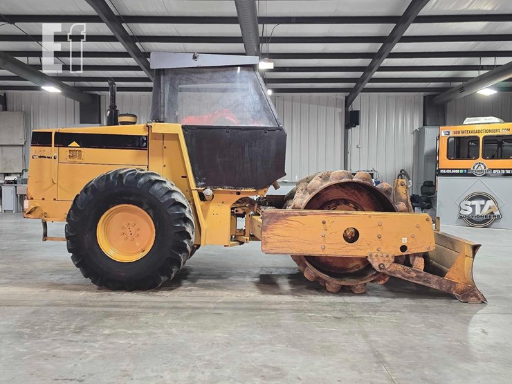 1996-caterpillar-cp-563c-image-6