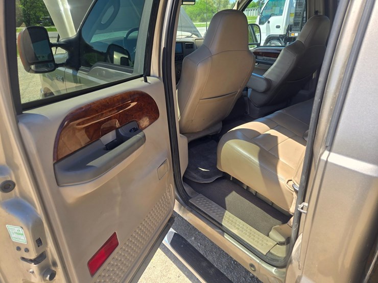 2003-ford-f350-image-43