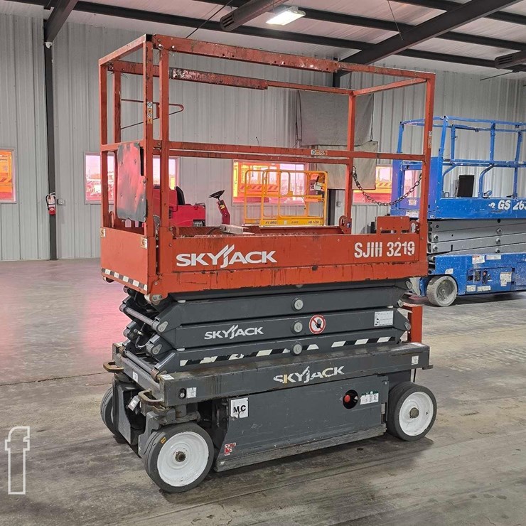 2018 SKYJACK SJIII3219
