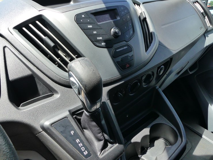 2018-ford-transit-image-12