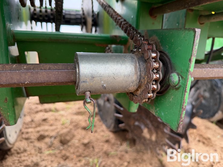 john-deere-1720-image-18