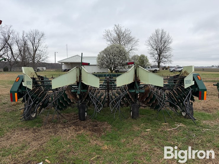 2012-kmc-6-30-peanut-digger-image-6