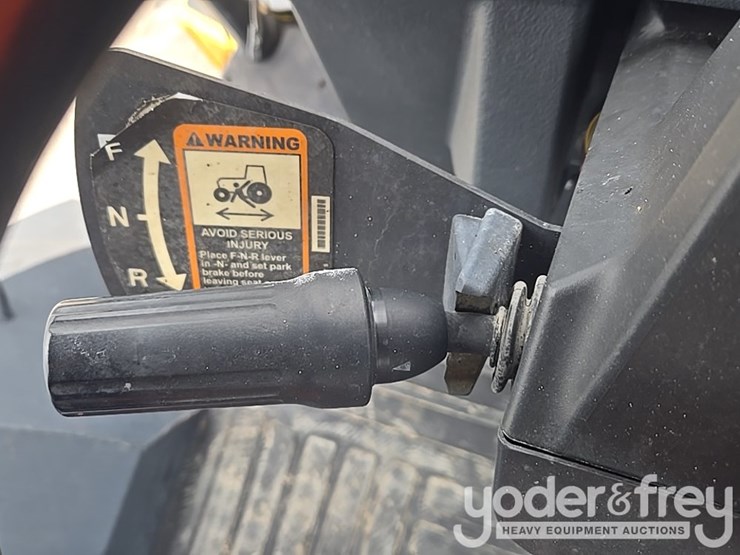 2021-deere-310sl-image-100