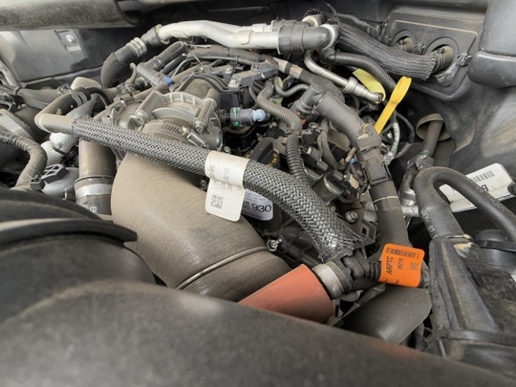 2020-ford-explorer-image-11