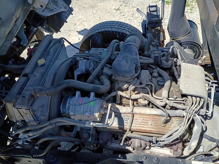 2000-gmc-w3500-image-17