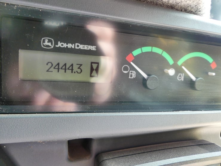 deere-325g-image-16