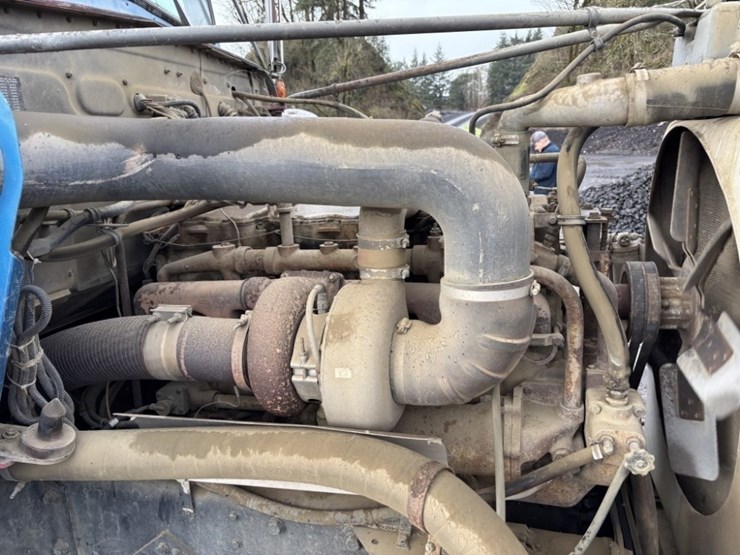 kenworth-w900-image-16