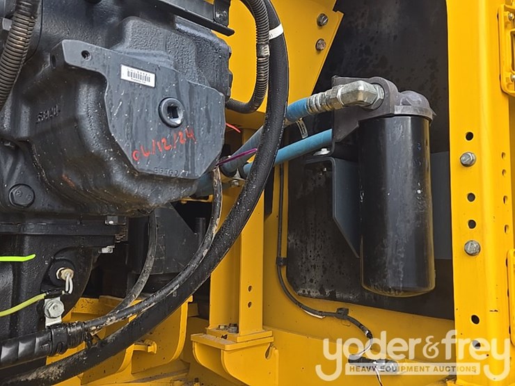 2020-komatsu-pc360-lc-11-image-38