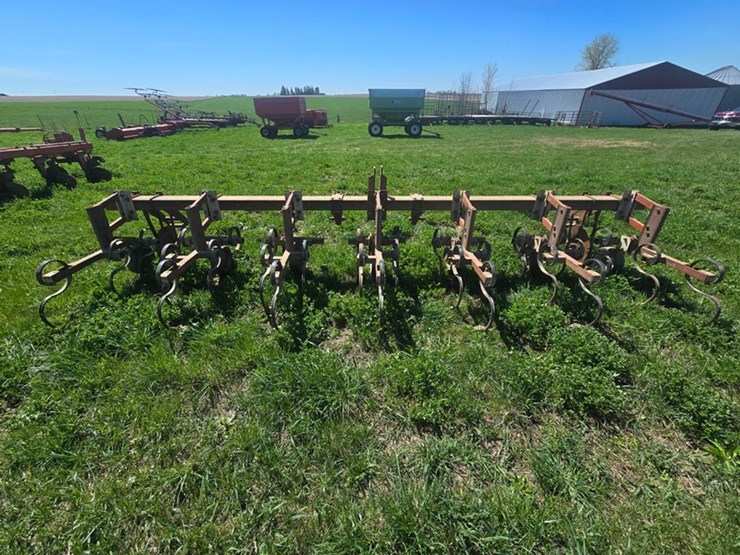 #576-•-noble-6r-3pt-cultivator-image-4