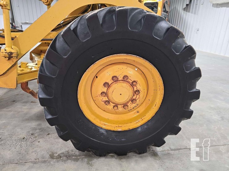 2003-caterpillar-140h-image-33