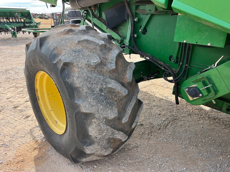 2013-john-deere-s670-image-14