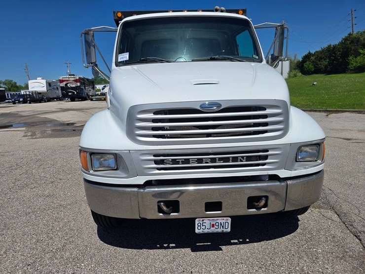 2009-sterling-acterra-image-27