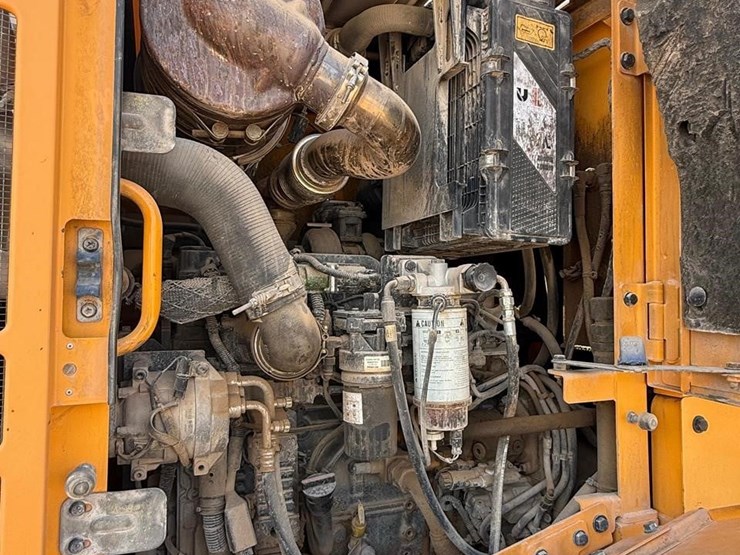 2014-hyundai-hl757tm-9a-image-22