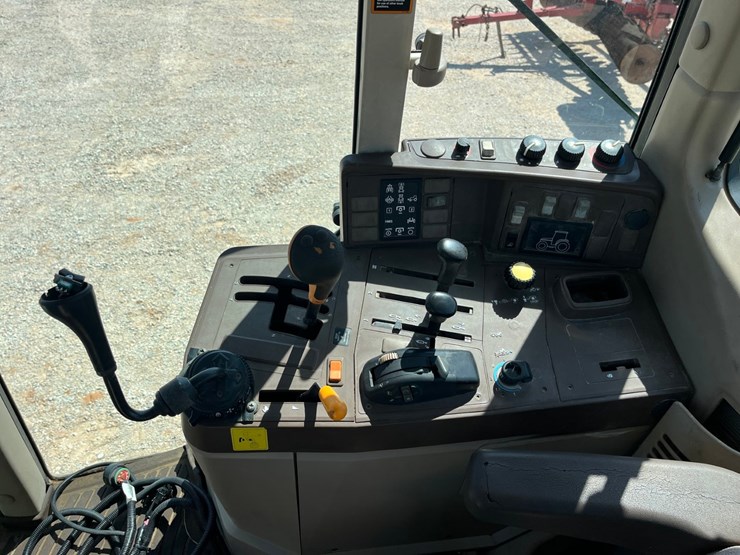 2004-john-deere-7420-image-19