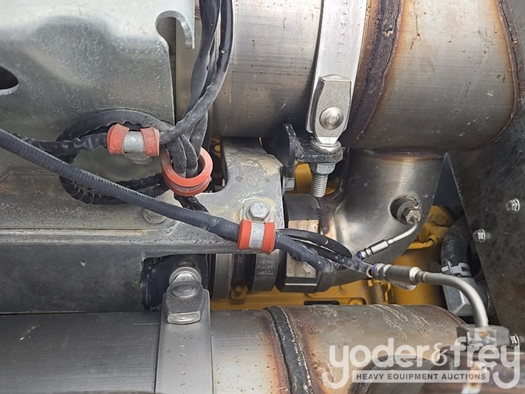 2018-deere-310l-image-62