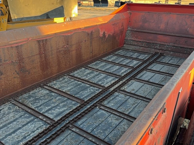 new-holland-195-image-35