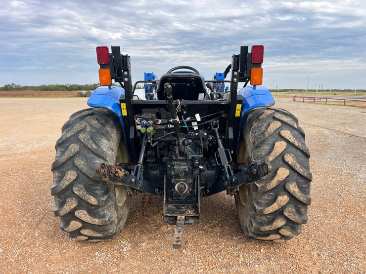 new-holland-workmaster-120-image-9