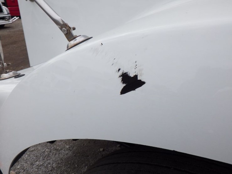 2016-kenworth-t800-image-22