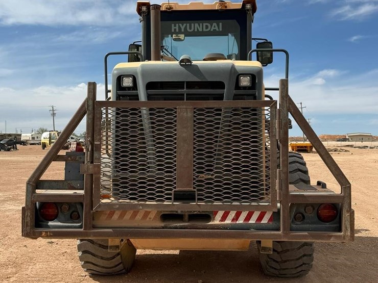 2014-hyundai-hl757tm-9a-image-8