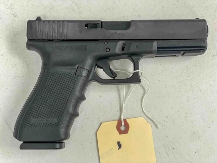 glock-pistol-image-9