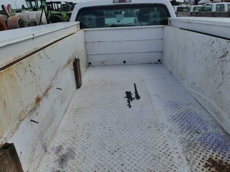 2016-ford-f250-xl-image-5