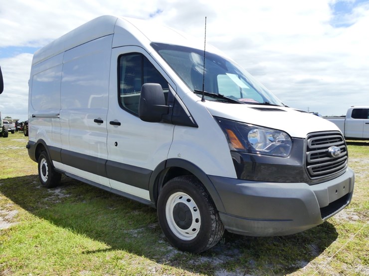 2018-ford-transit-image-2