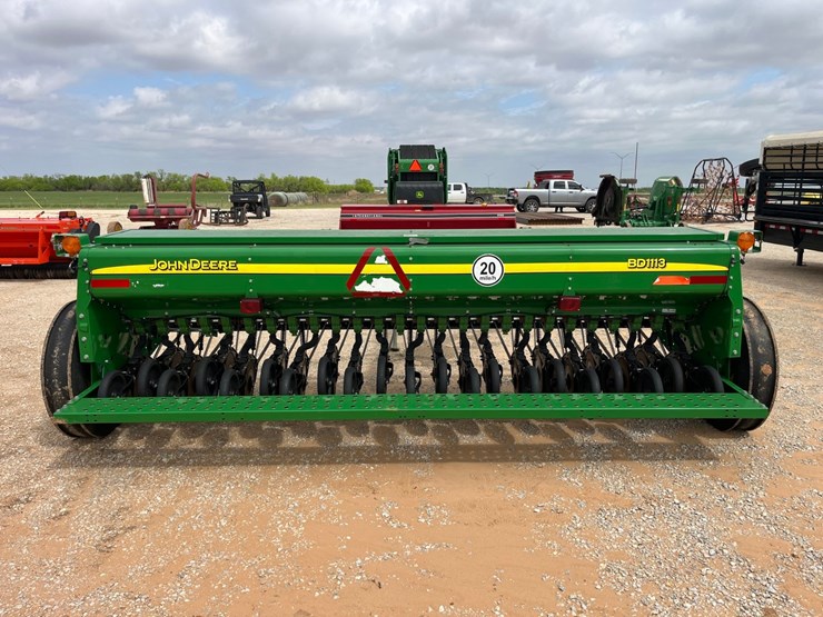 2020-john-deere-bd1113-image-9