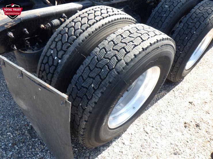 2019-freightliner-cascadia-125-image-7