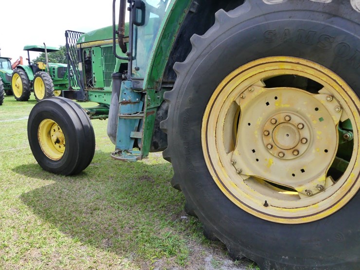 john-deere-6400-image-8