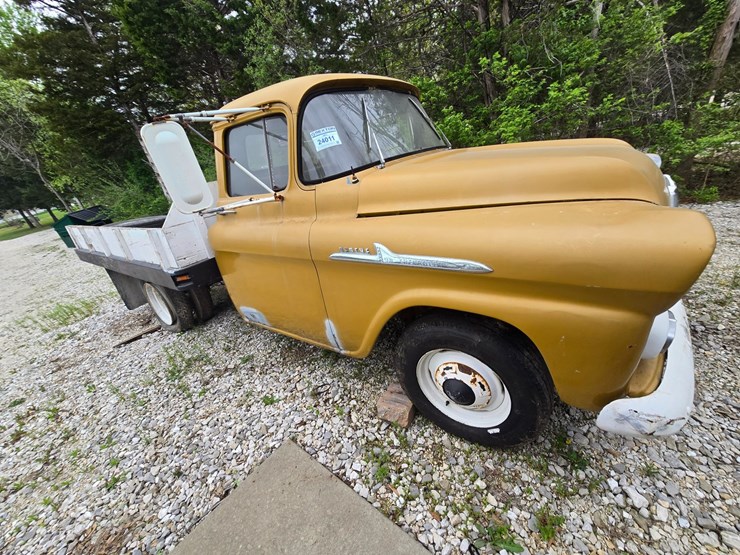 1958-chevrolet-apache-image-21