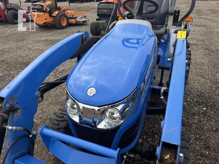 2022-new-holland-workmaster-25s-image-8