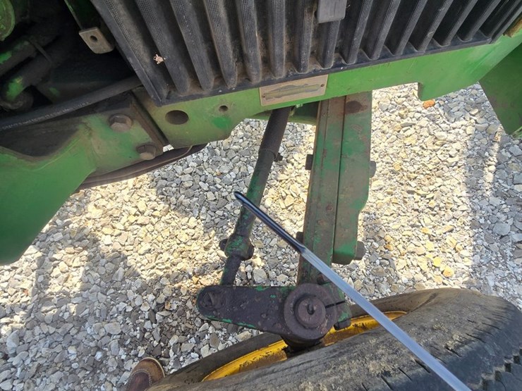 john-deere-2155-image-15