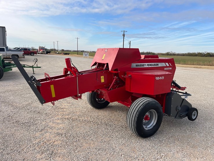 2017-massey-ferguson-1840-image-7