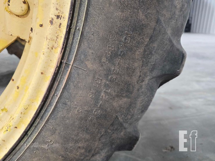 john-deere-6220-image-21