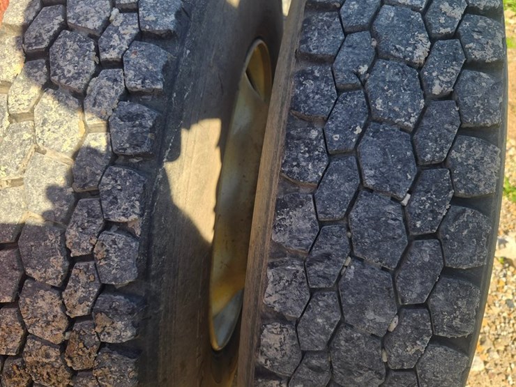 1987-peterbilt-379-image-81