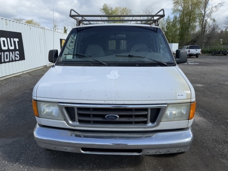 2005-ford-e150-image-8