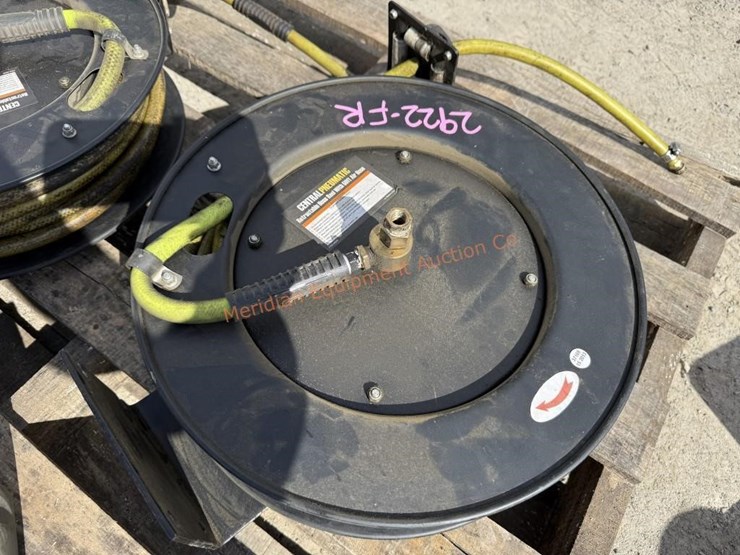 ~50'-retractable-air-hoses-&-electrical-cord-reel-image-6