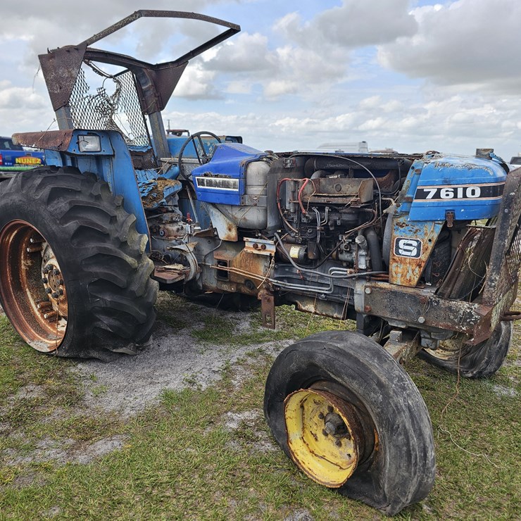 FORD 7610